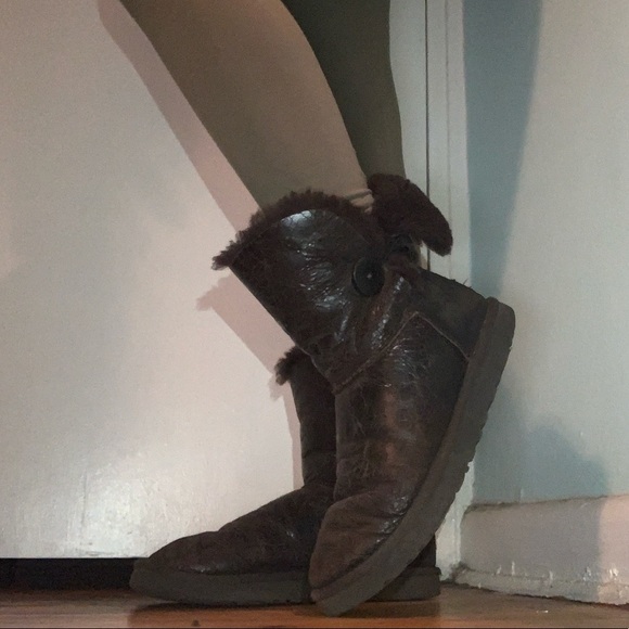UGG Shoes - Ugg Bailey Button leather brown Boots 8